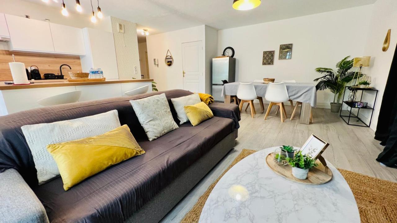 Ondine: Hillside With Pool And Parking In * Nice